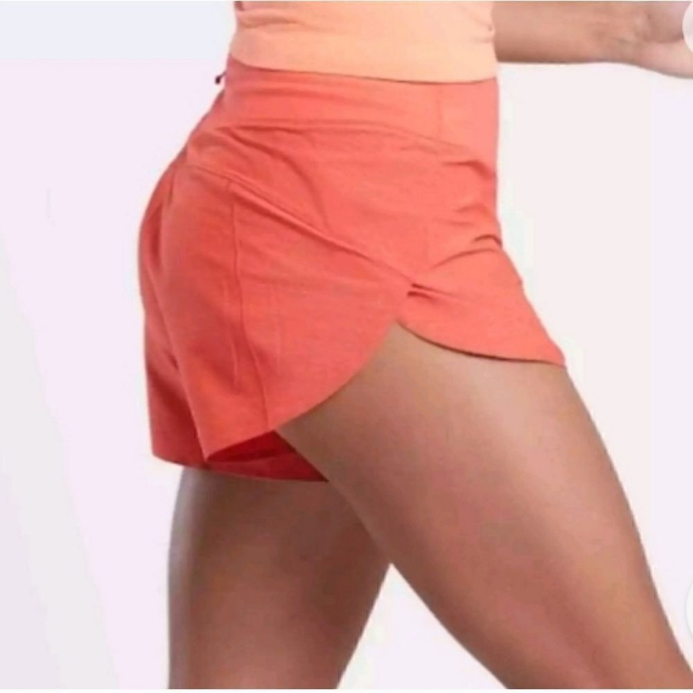 Athleta run with it textured 3.5" shorts